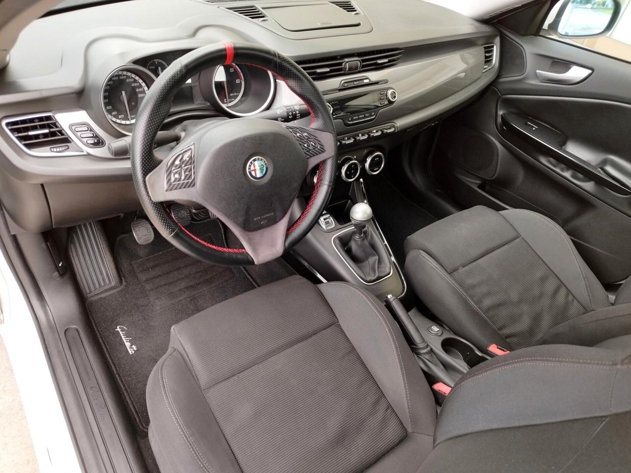 Alfa Romeo Giulietta - 1.6 JTDm-2 - Neopatentati