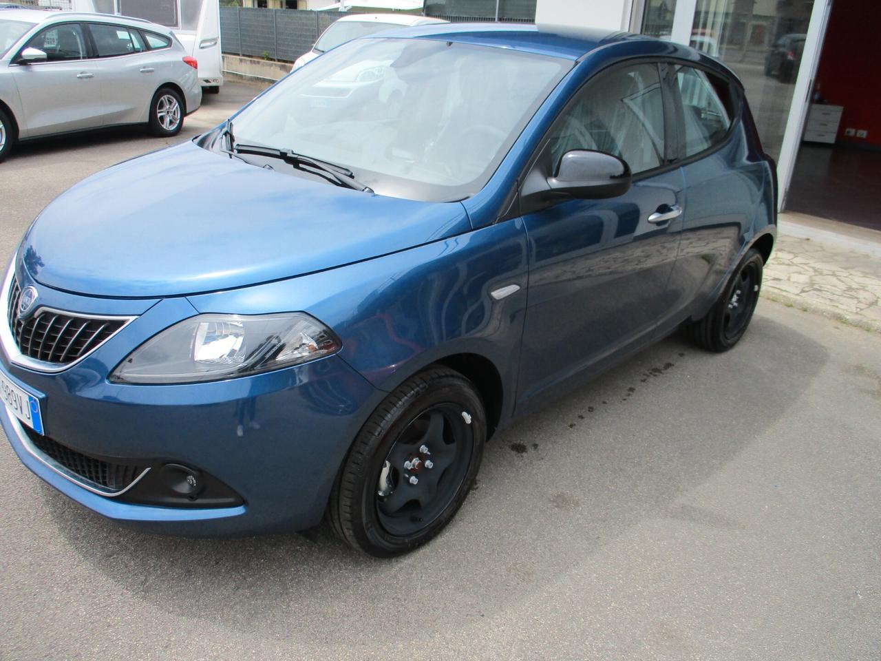 Lancia Ypsilon 1.0 FireFly 5 porte S&S Hybrid Gold Plus