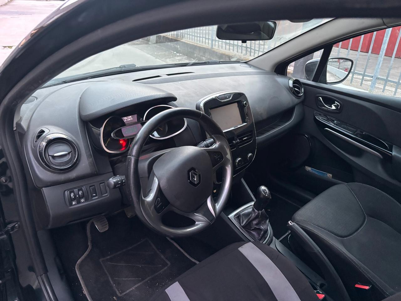 Renault Clio 1.4 16V cat 5 porte Initiale