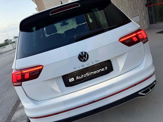 VOLKSWAGEN Tiguan 2.0 TDI 150 CV SCR DSG R-Line LUCI AMBIENTE