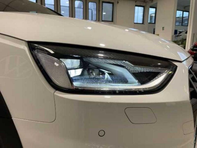 Audi A4 allroad A4 V 2019 Allroad Quattro 40 2.0 tdi mhev Business quattro 204cv s-tronic