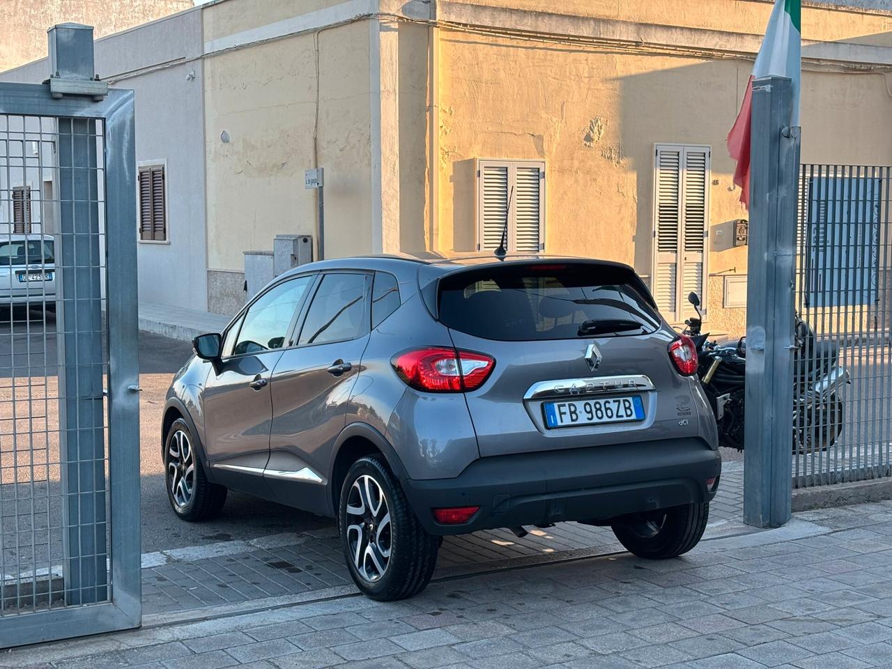 Renault Captur 1.5 dCi 90cv EDC Energy Intens