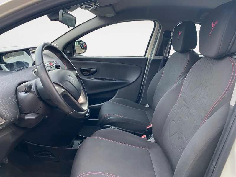 LANCIA Ypsilon 1.2 8v Gold 69cv