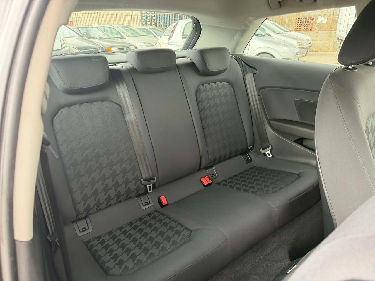 Audi A3 1.6 TDI 110 CV -3 PORTE- LEGGI NOTE