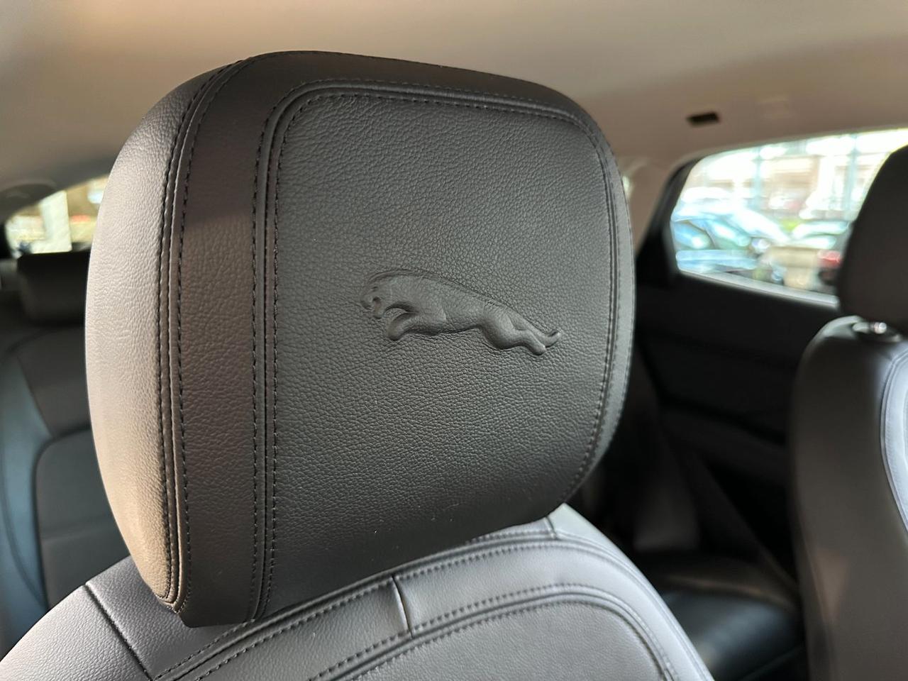 Jaguar E-Pace 2.0d i4 mhev SE awd 163cv auto-20"-Pelle-Camera 360