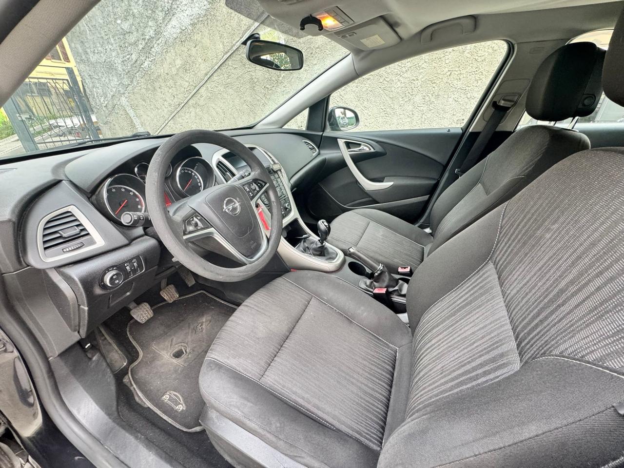 Opel Astra 1.4 100CV Edition