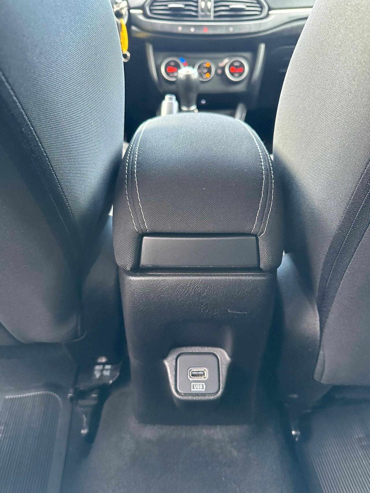 Fiat Tipo 1.3 Mjt S&S SW Mirror