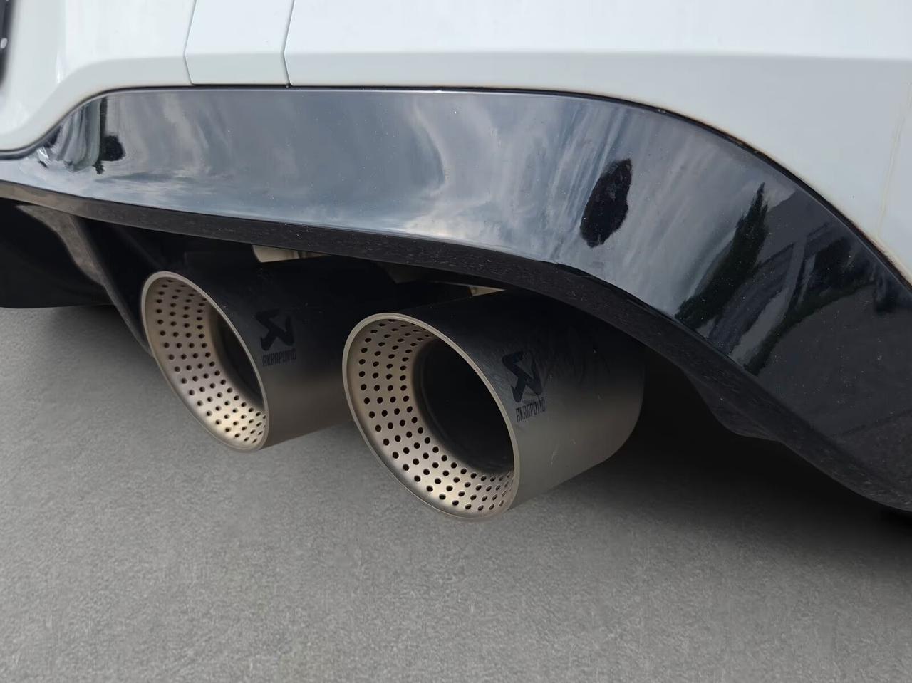 Volkswagen Golf GTI 2.0 TSI DSG 4Motion R