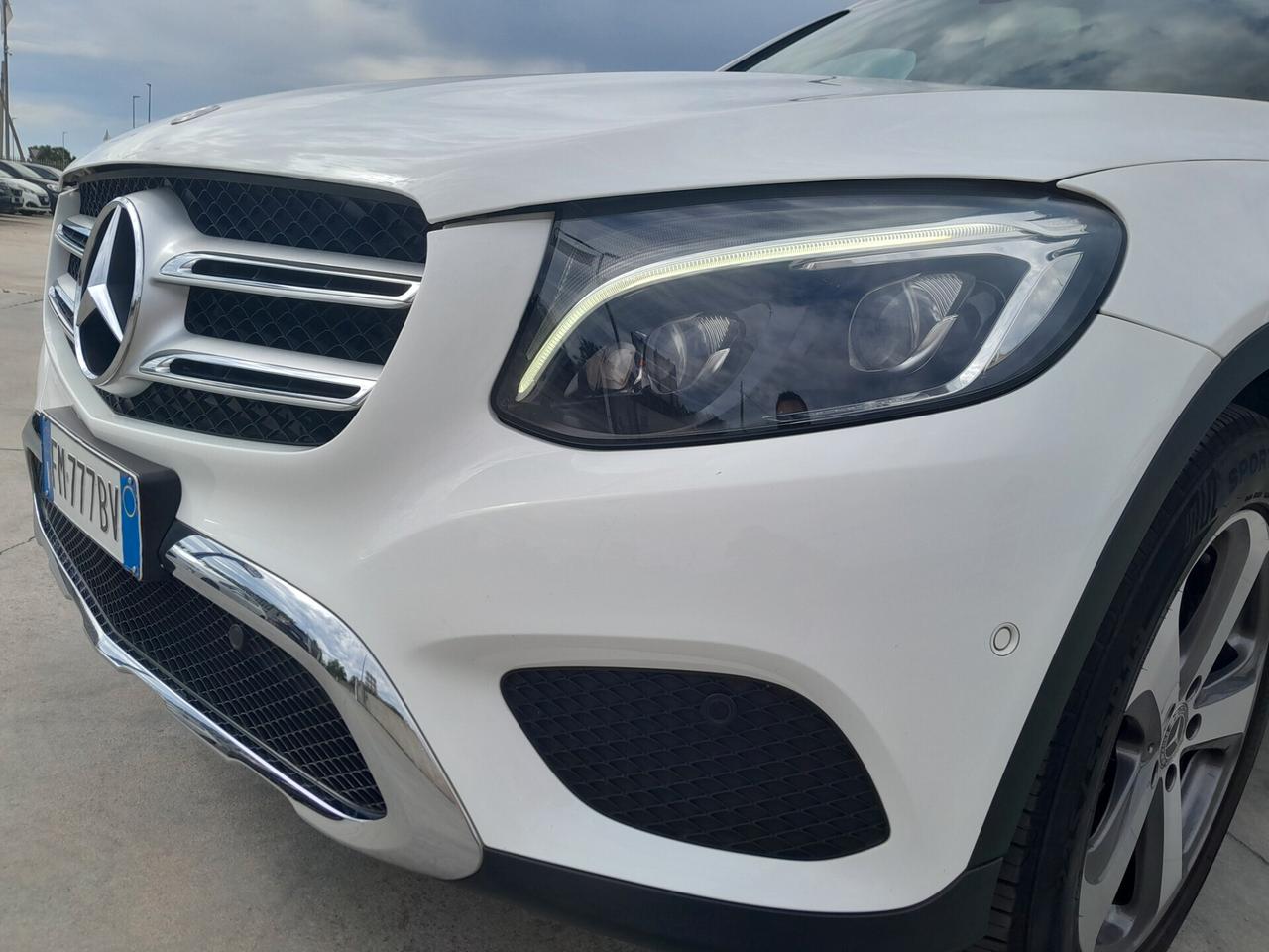 MERCEDES-BENZ GLC 220 D 4MATIC PREMIUM