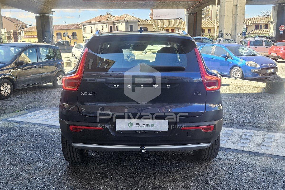 VOLVO XC40 D3 Geartronic Momentum Pro