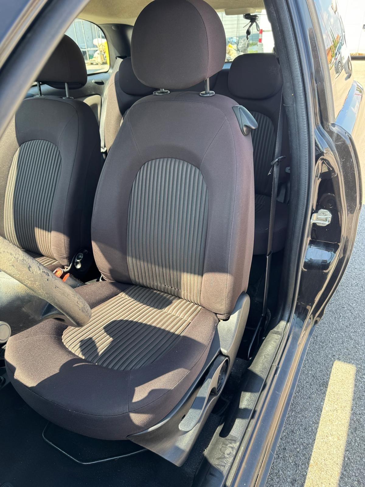 Lancia Ypsilon 1.4 Platino Ecochic GPL. Km 126.000