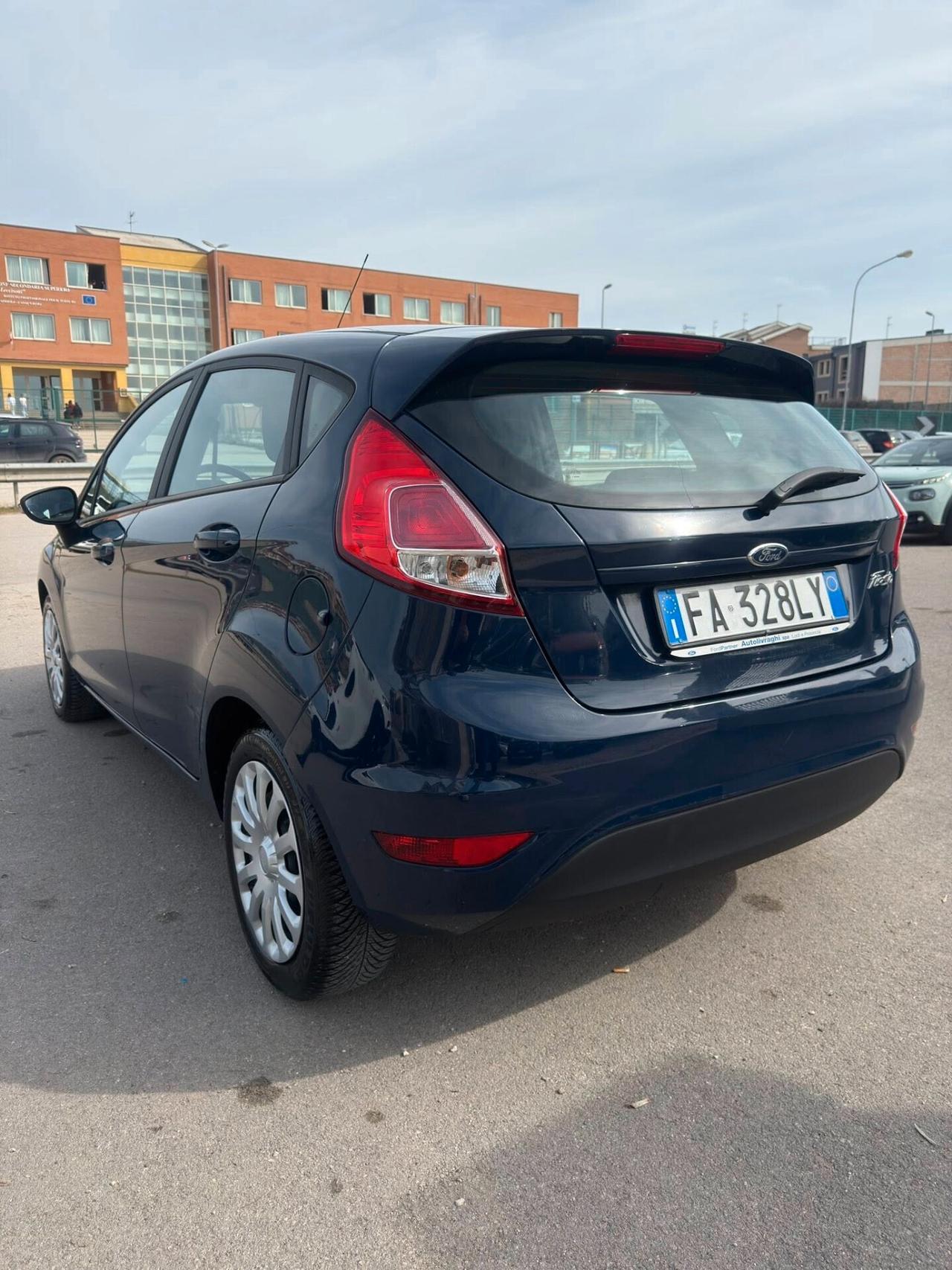 Ford Fiesta 1.5 TDCi 75CV 5 porte Black & White Edition