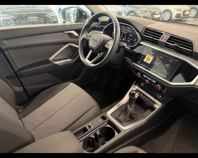 AUDI Q3 35 TFSI S tronic Business Advanced