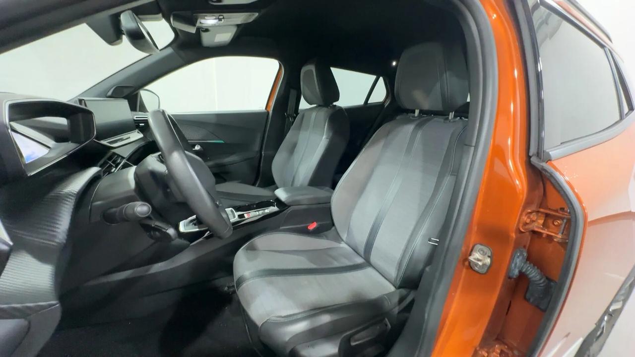 Peugeot 2008 PureTech 100 S&S Active NESSUN VINCOLO FINANZIARIO