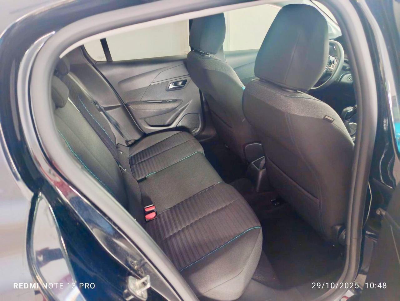 Peugeot 208 PureTech 75 Stop&Start 5 porte Style (Disponibilità di altri colori)