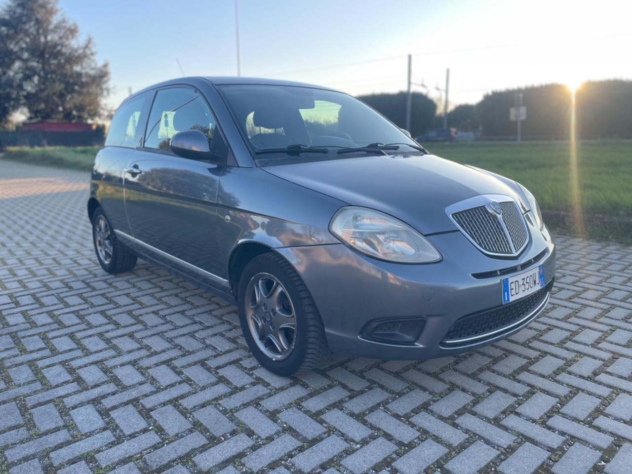 Lancia Ypsilon 1.2 Elle