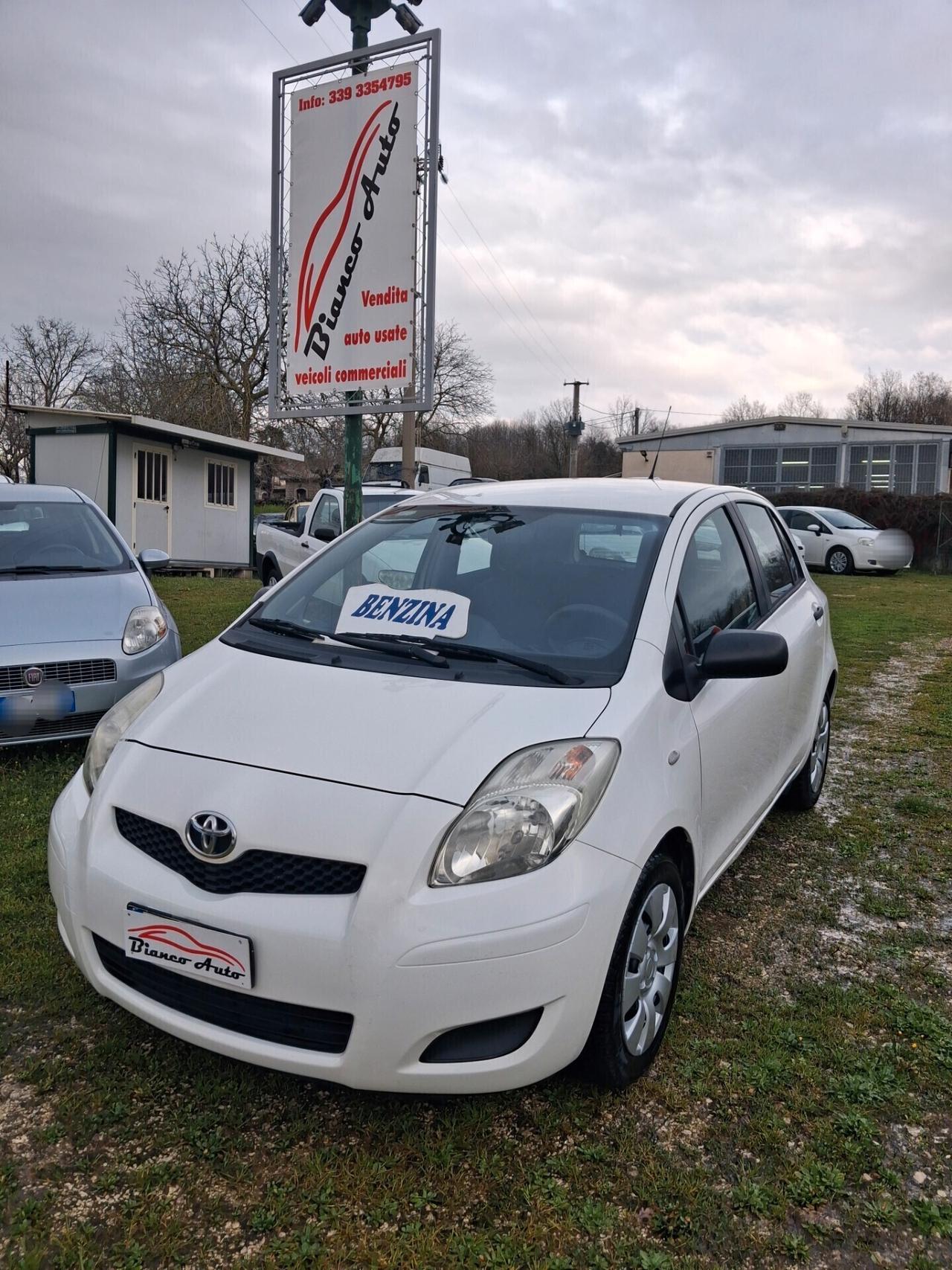 Toyota Yaris 1.0 5porte