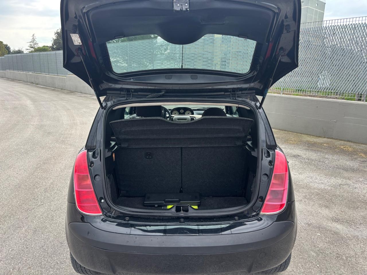 Lancia Ypsilon 1.2 16V Argento