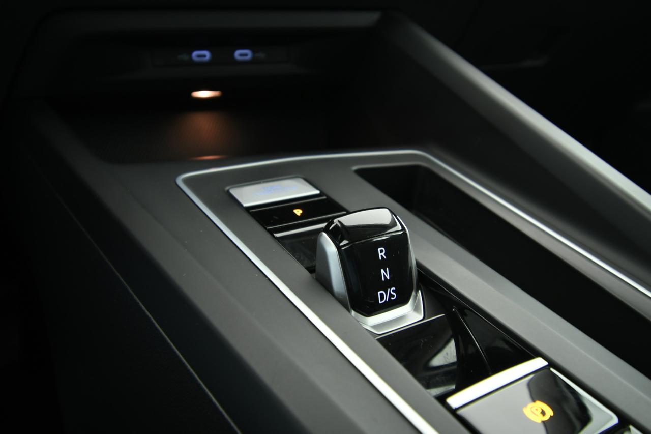 VOLKSWAGEN Golf 1.4 tsi ehybrid Style 204cv dsg APP CONNECT+ACC+ALCANTARA