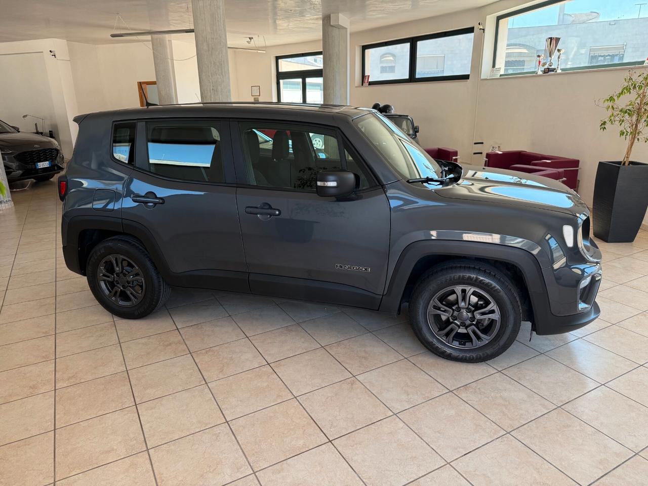 Jeep Renegade 1.6 Mjt 130 CV Longitude