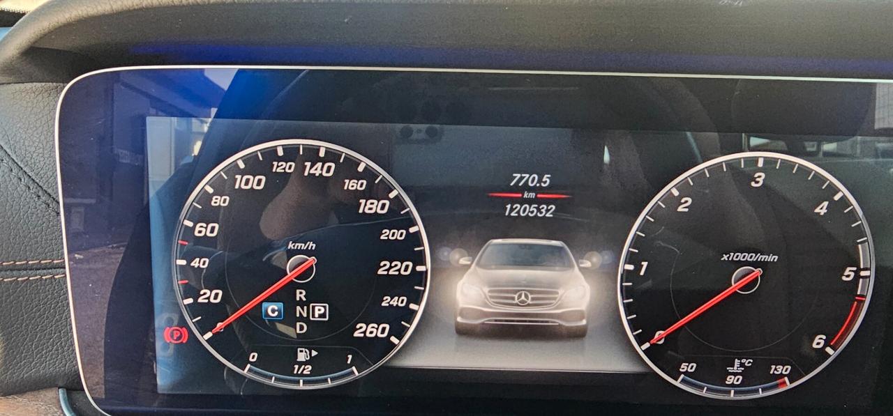Mercedes-benz E 220 200 d Auto AMG Line