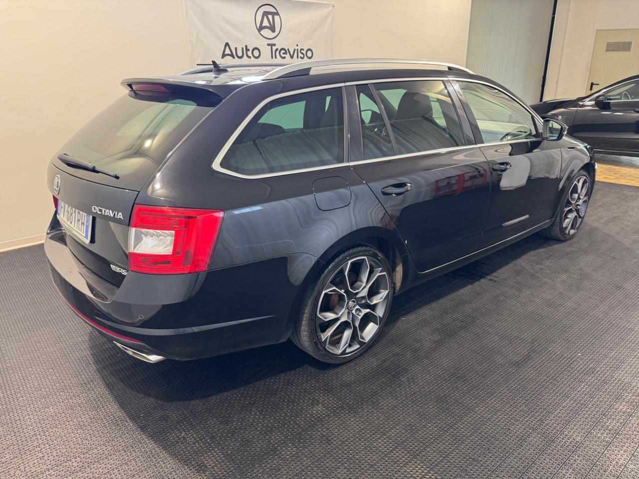 Skoda Octavia 2.0 TDI DSG Wagon RS FULL!!