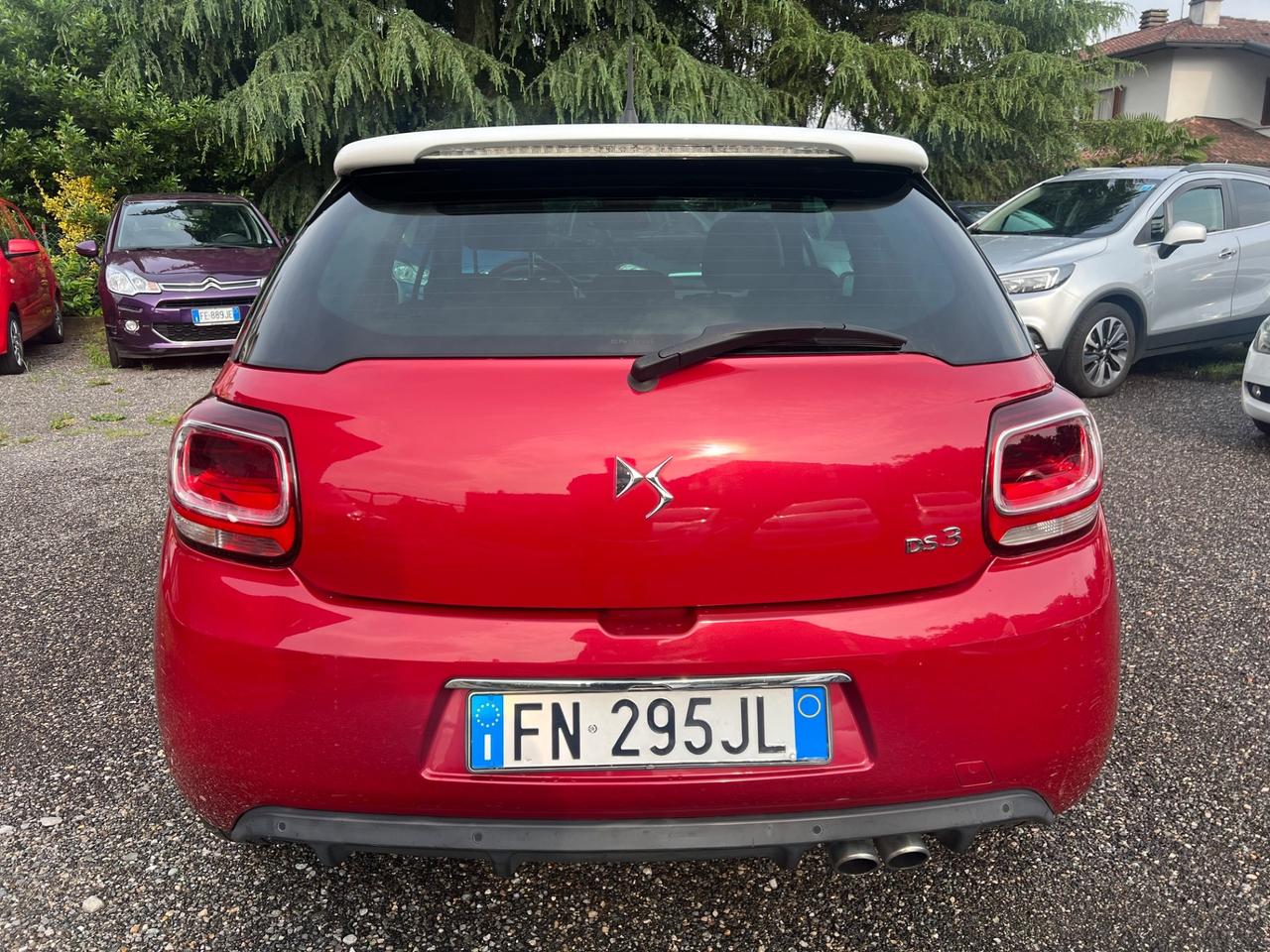 Ds DS3 DS 3 BlueHDi 120 Ines De La Fressange