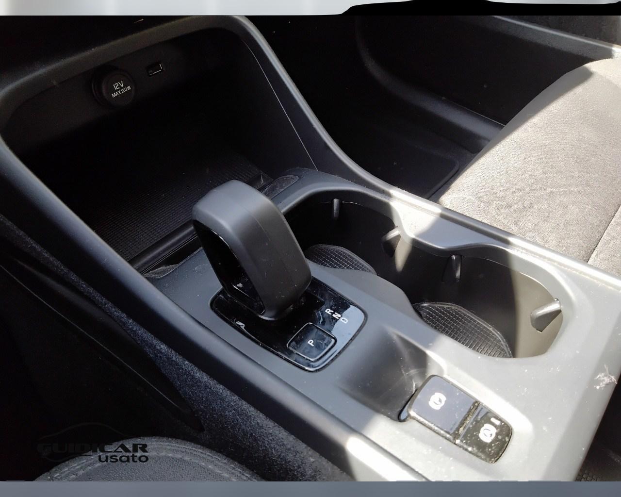 VOLVO XC40 2023 - XC40 1.5 t2 Essential auto