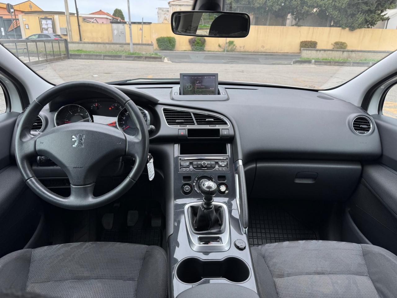 Peugeot 3008 1.6 HDi 115CV Allure