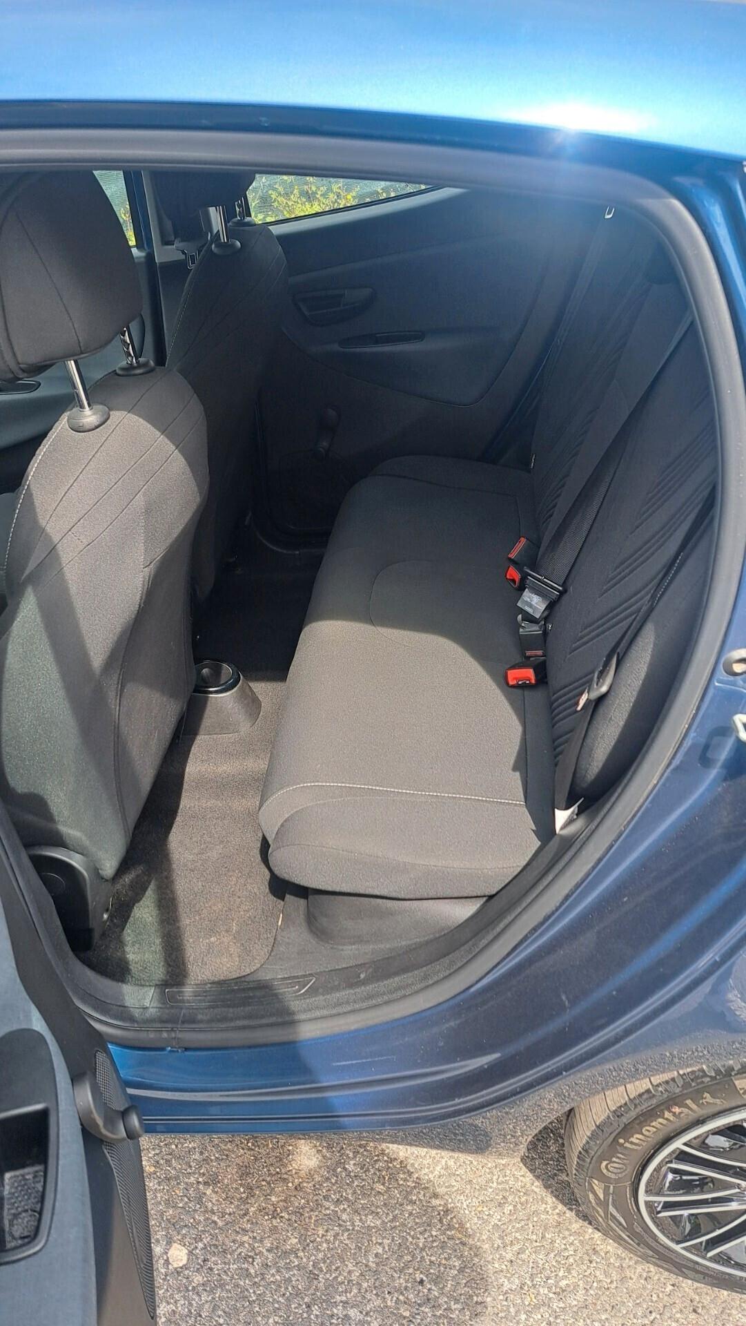 Lancia Ypsilon 1.0 FireFly 5 porte S&S Hybrid Ecochic Gold