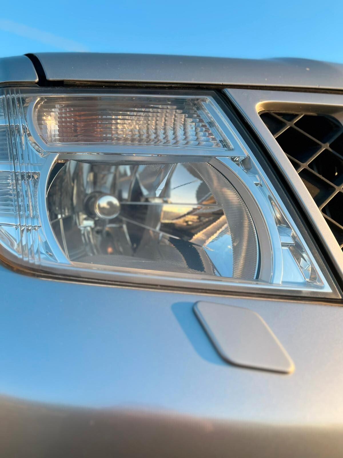 Nissan Navara 2.5 dCi 190CV 4 porte Double Cab XE