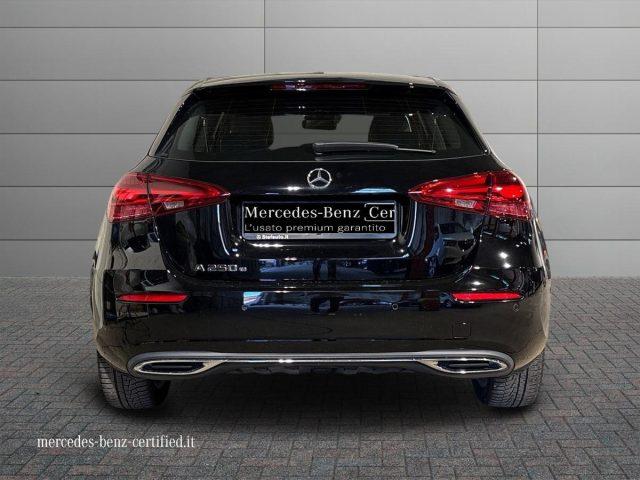 MERCEDES-BENZ A 250 e hybrid EQ Progressive Advanced