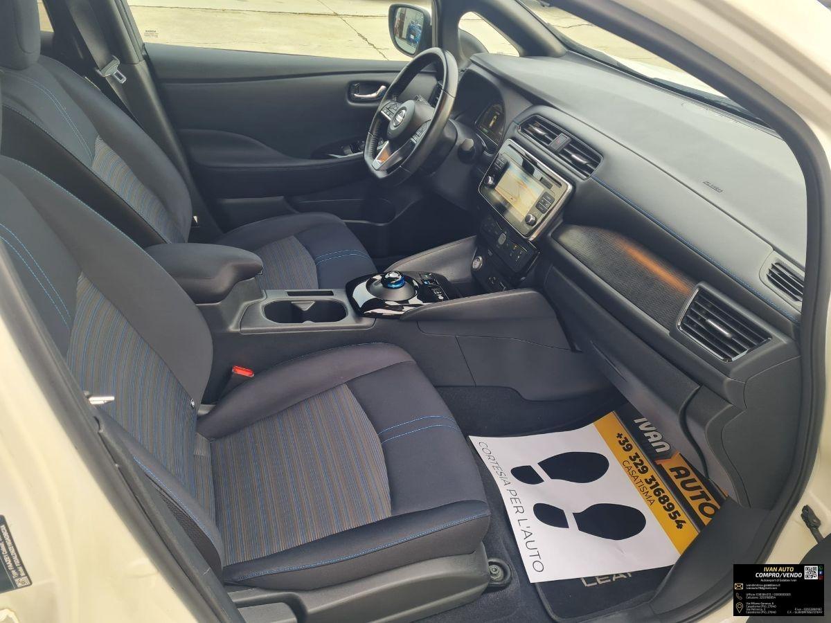 NISSAN Leaf Tekna 40 kWh-Elettrica-19.000 Km