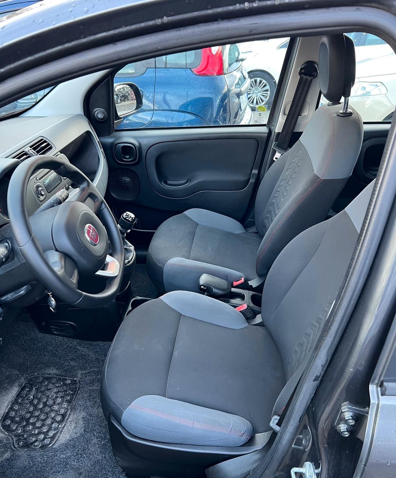 Fiat Panda 1.2 Lounge - PERFETTA IN OGNI SUA PARTE -