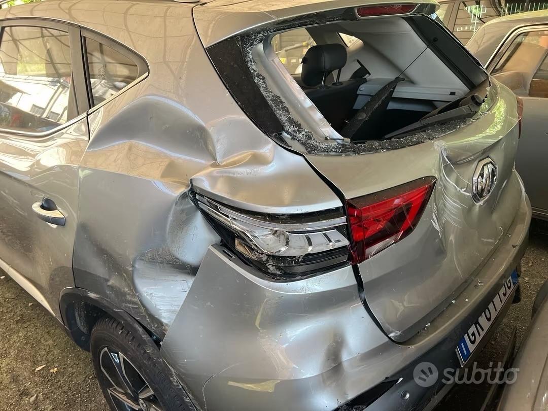 Mg ZS 1.5 VTi-tech Luxury pochissimi km airbag ok 2023