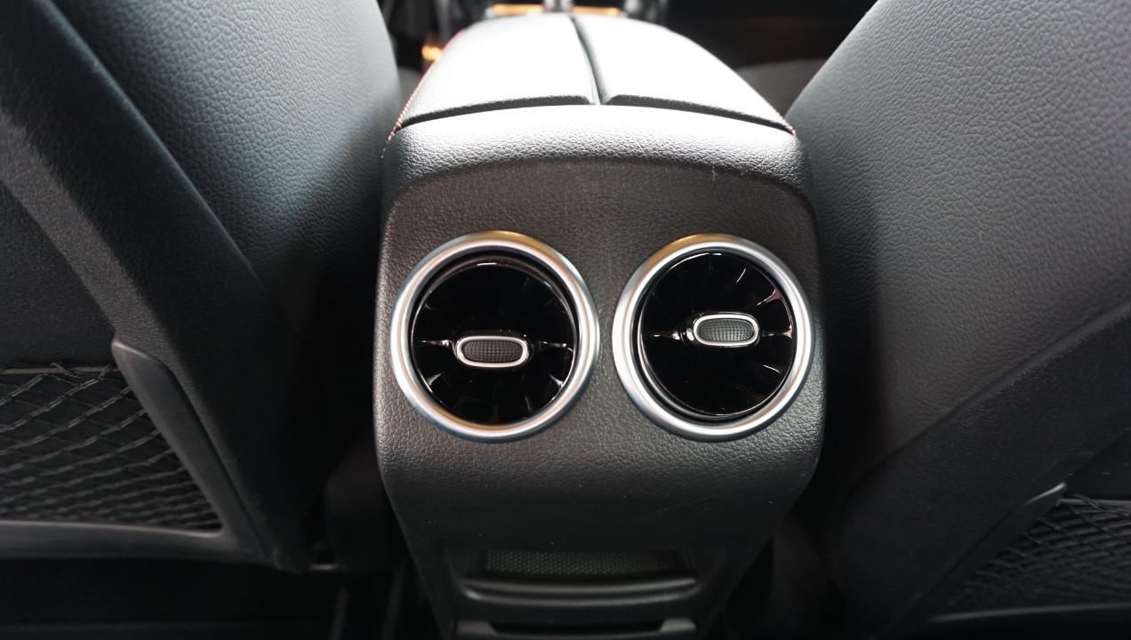 Mercedes B 180 Premium AMG