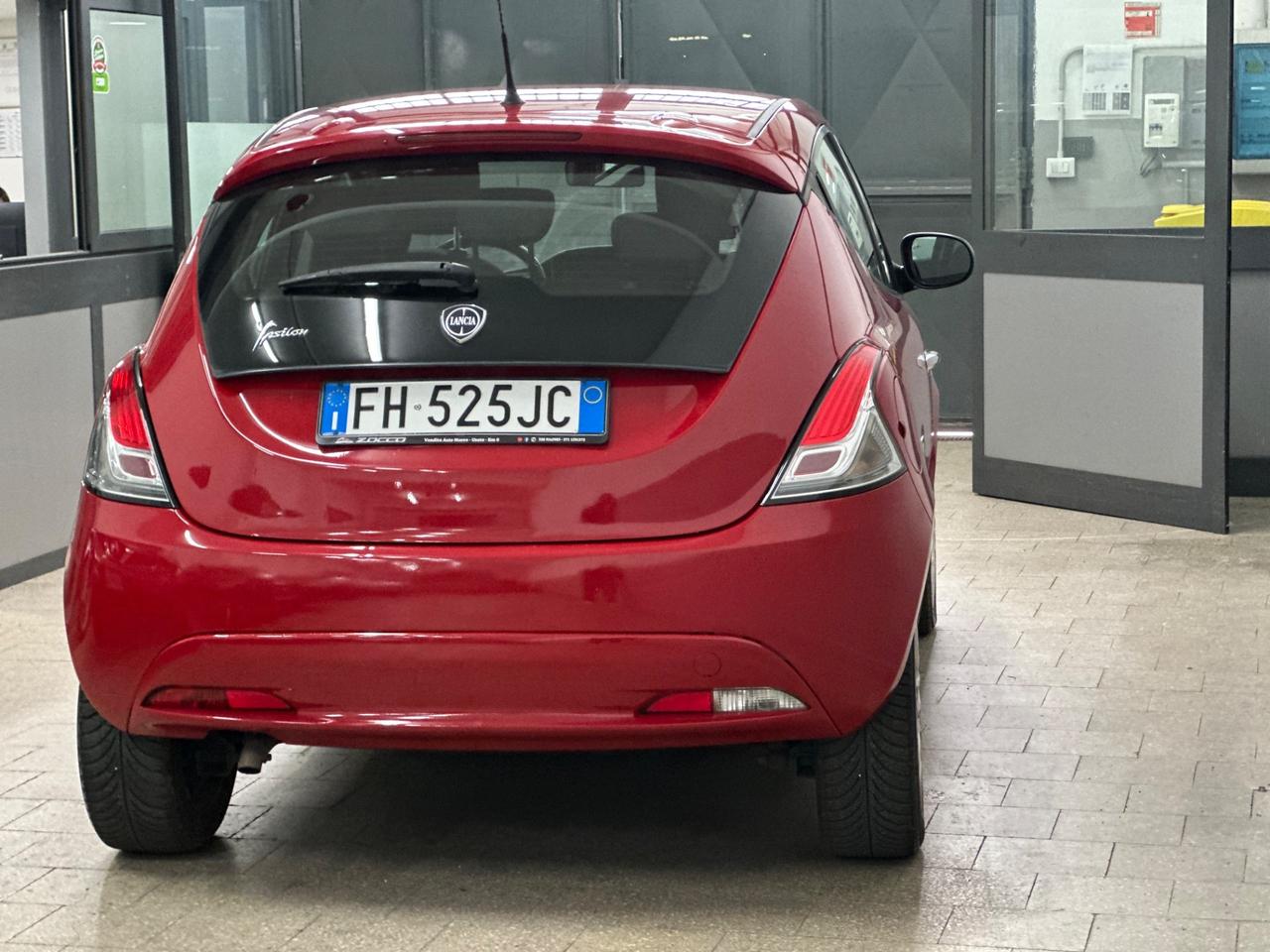 Lancia Ypsilon 1.2 69 CV 5 porte GPL Ecochic Gold
