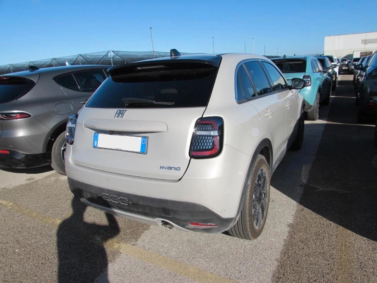 Fiat 600 Hybrid 110 CV La Prima II