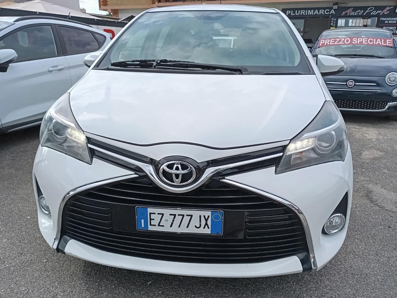 Toyota Yaris 5P 1.4 D-4D Lounge