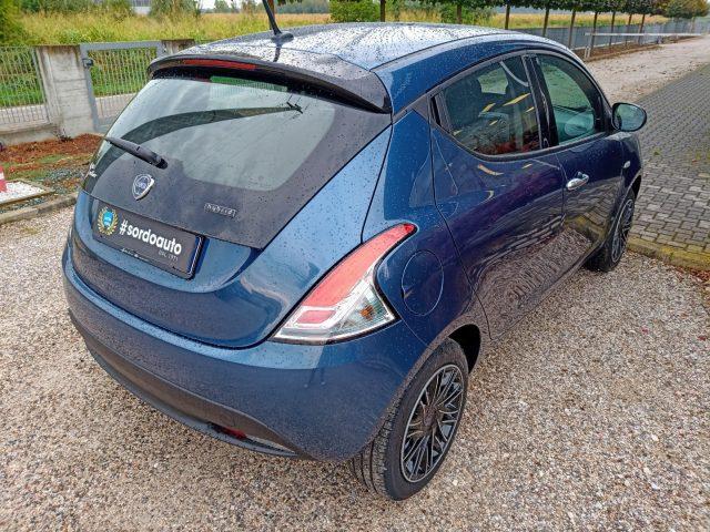 LANCIA Ypsilon 1.0 Hybrid Silver Plus