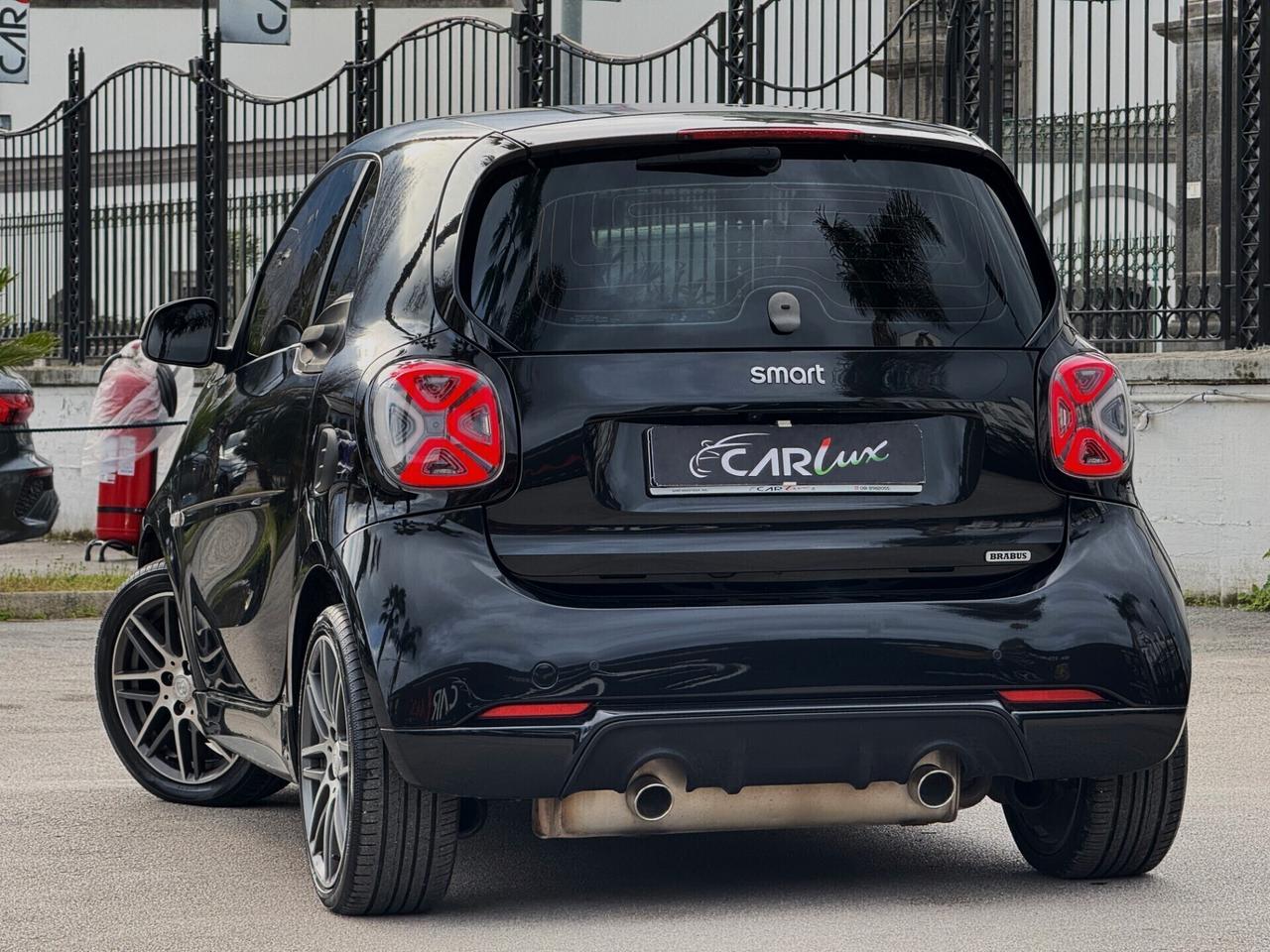 Smart forTwo 0.9 T Brabus Xclusive 109CV Twinamic