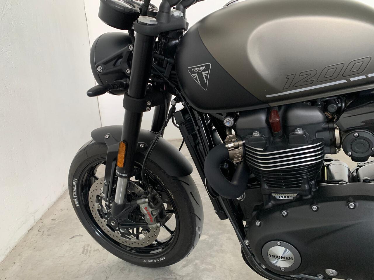 Triumph Speed Twin 1200 Matt Irostone BlackEdition
