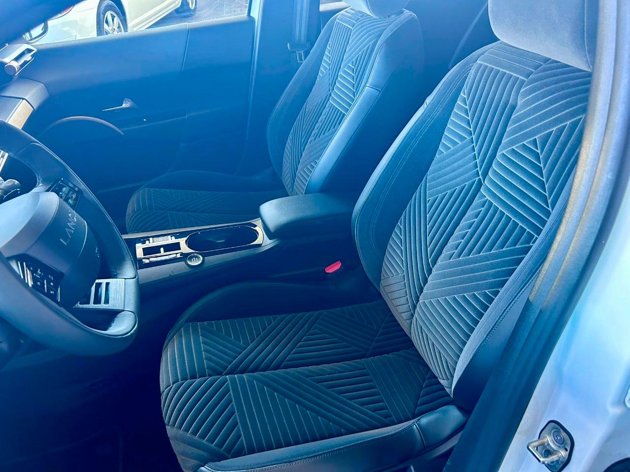 Lancia Ypsilon 1.2 mhev Edizione Cassina e-dct