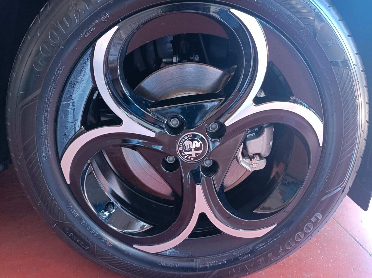 Alfa Romeo Junior 1.2 136 CV Hybrid eDCT6 Speciale