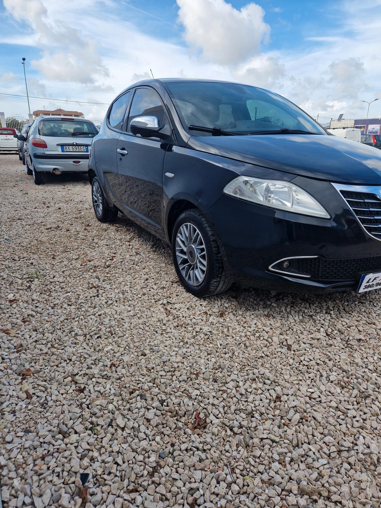 Lancia Ypsilon 1.3 MJT 16V 95 CV 5 porte S&S Platinum