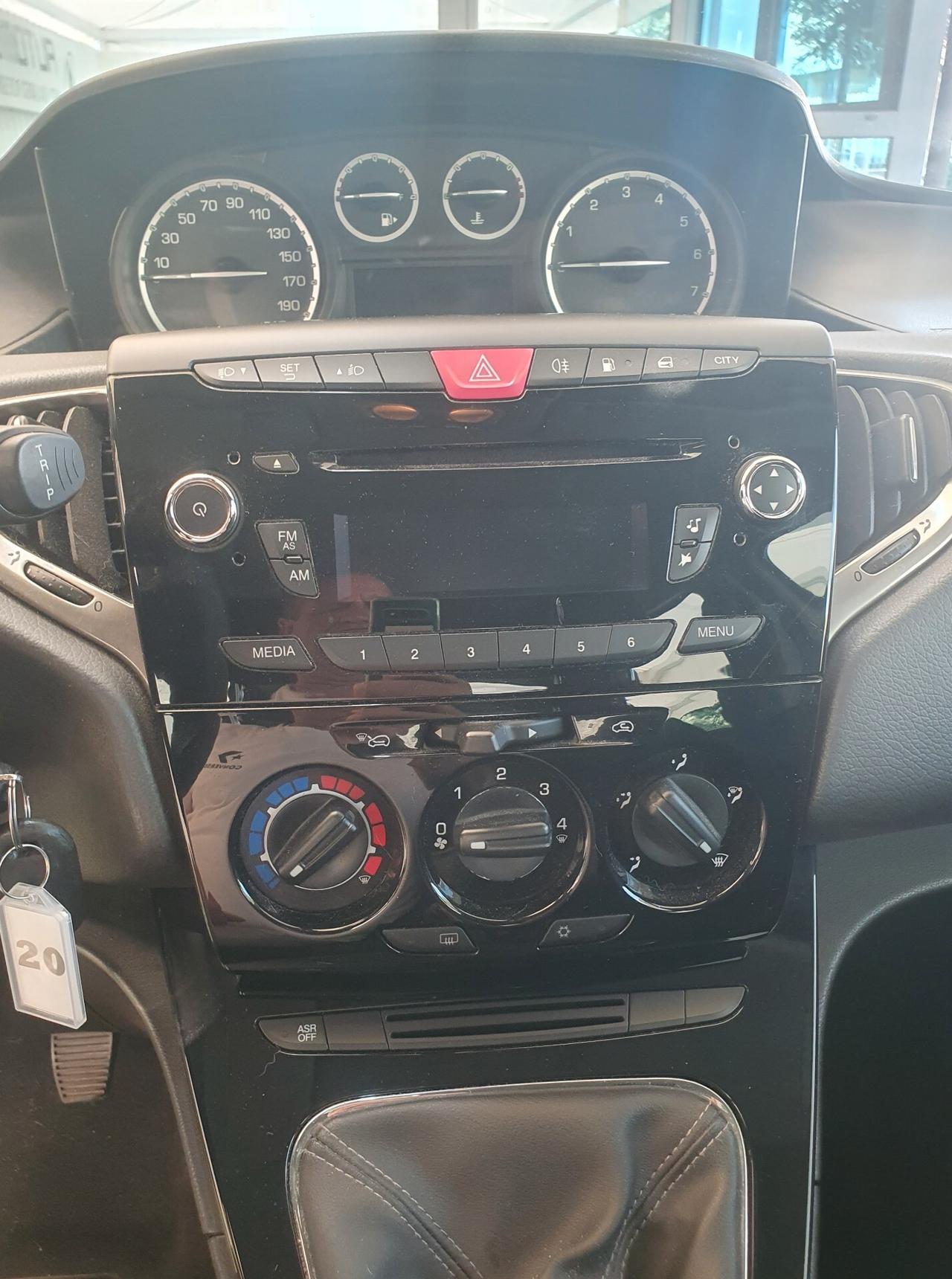 Lancia Ypsilon 1.2 GPL - 2013 - KM: 92 MILA!!!
