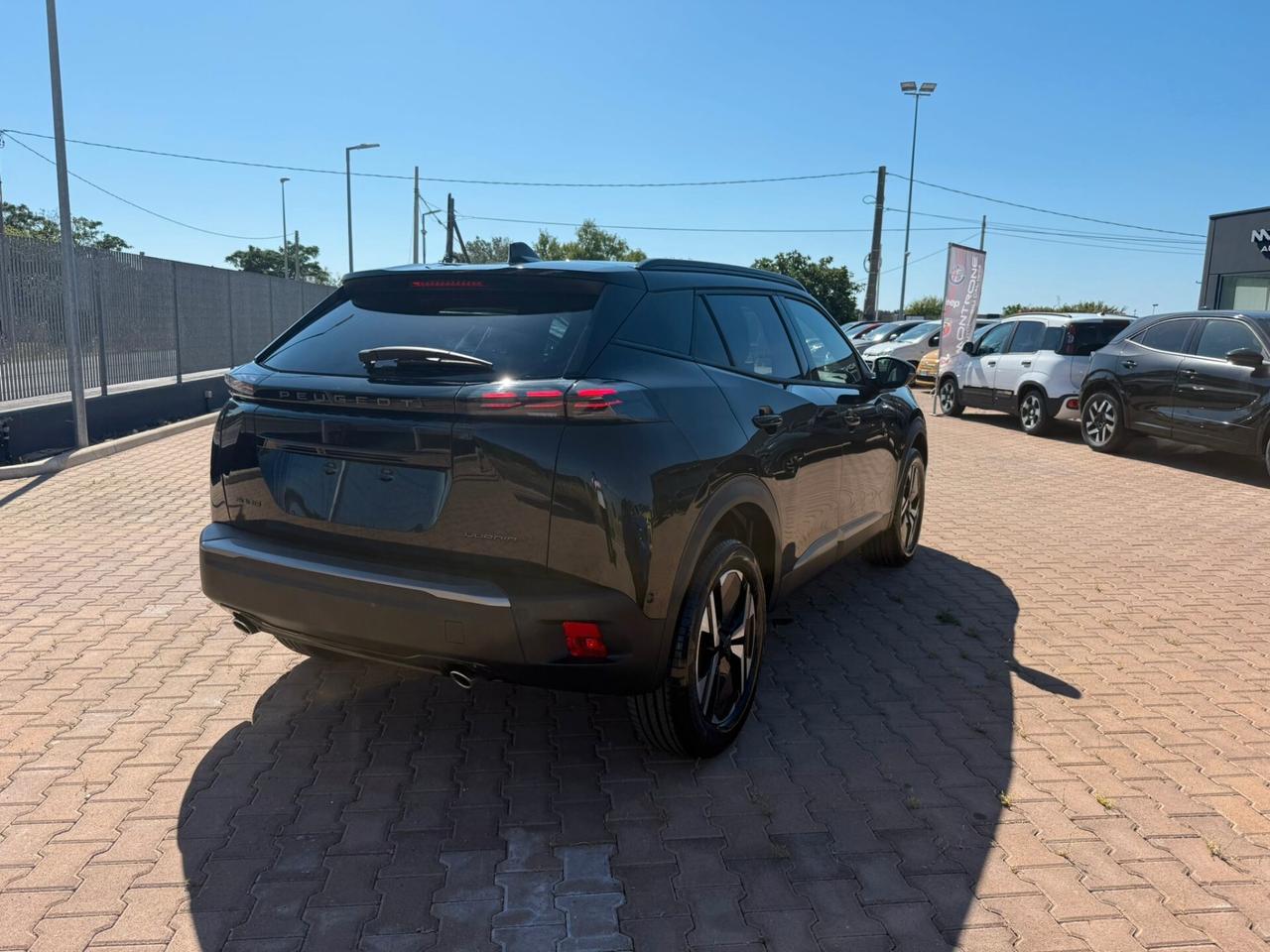 Peugeot 2008 Hybrid 145 e-DCS6 Allure