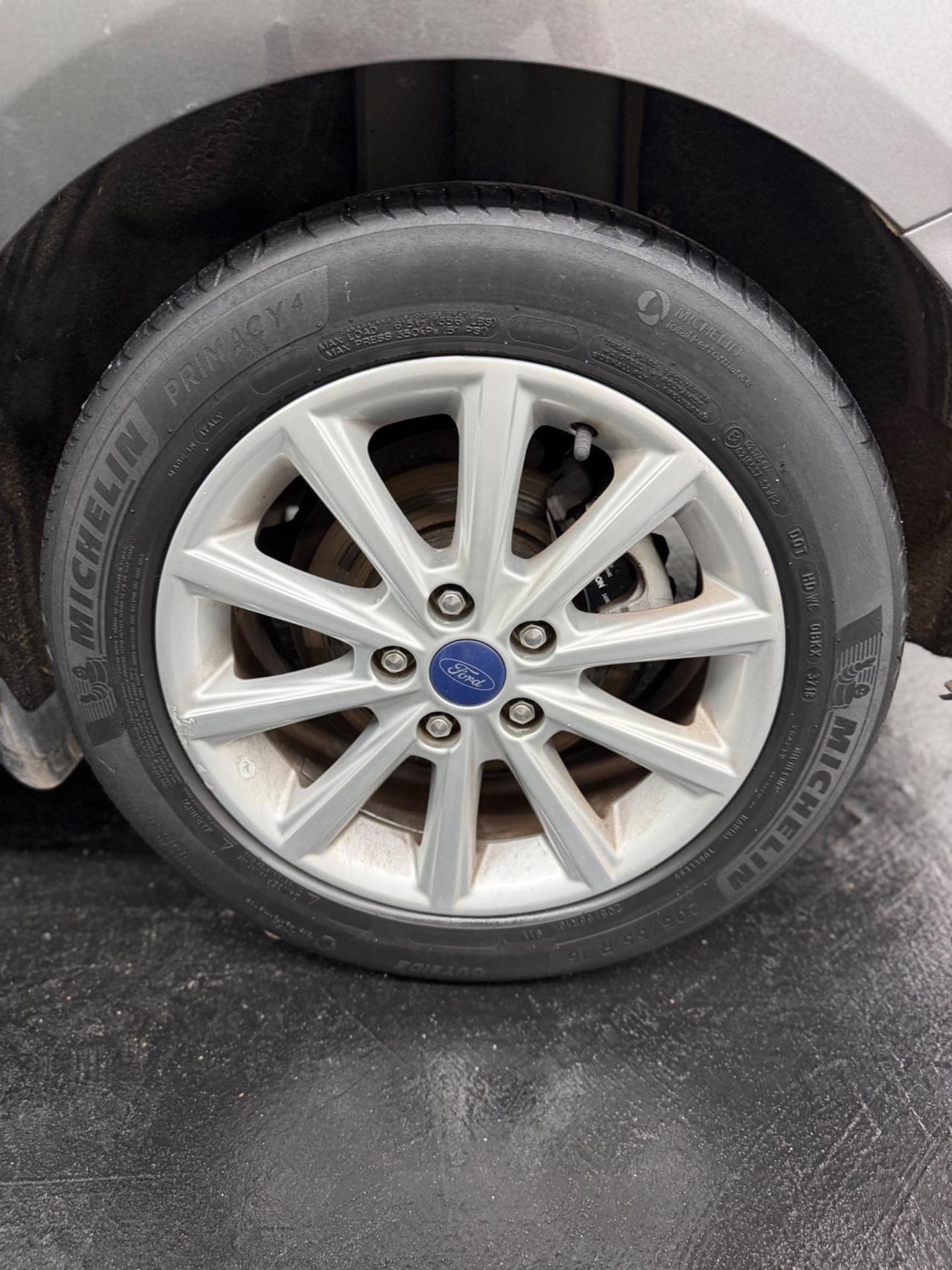 Ford Focus (anno 2017)CAMBIO AUTOMATICO