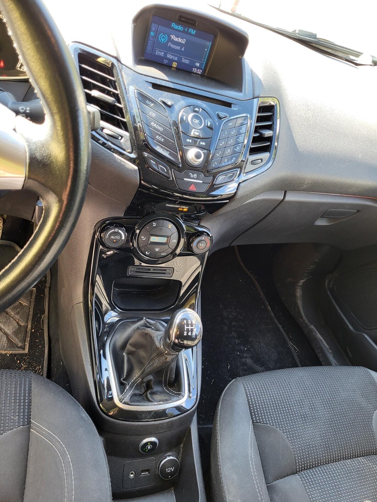 Ford FIESTA 1.4 GPL-UNICO PROPR-NAVI-3 REVISIONI