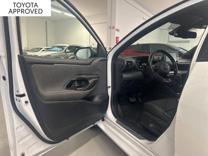 Toyota Yaris 1.5 HYBRID STYLE